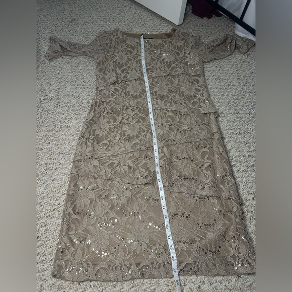 Ronnie Nicole Elegant Tan Lace Sheath Dresssize 8 NWT - Picture 4 of 5